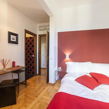 Lombardia40 Luxury 4* Roma