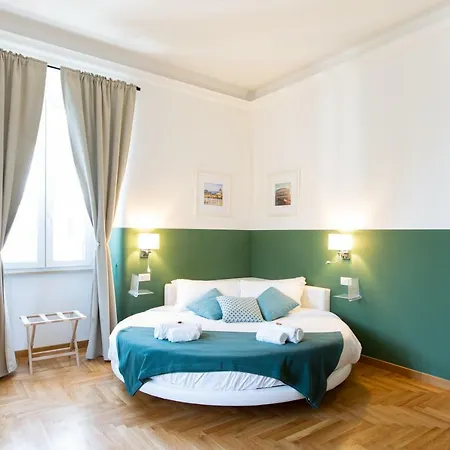 Lombardia40 Luxury Konukevi 4*