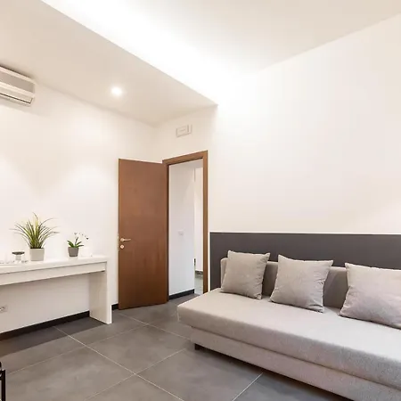 Pensjonat Lombardia40 Luxury 2*