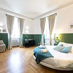 Lombardia40 Luxury 4*